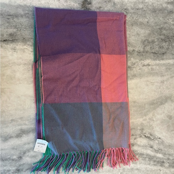 J.Crew Pink Plaid Scarf Women’s One Size NWT - Picture 5 of 5